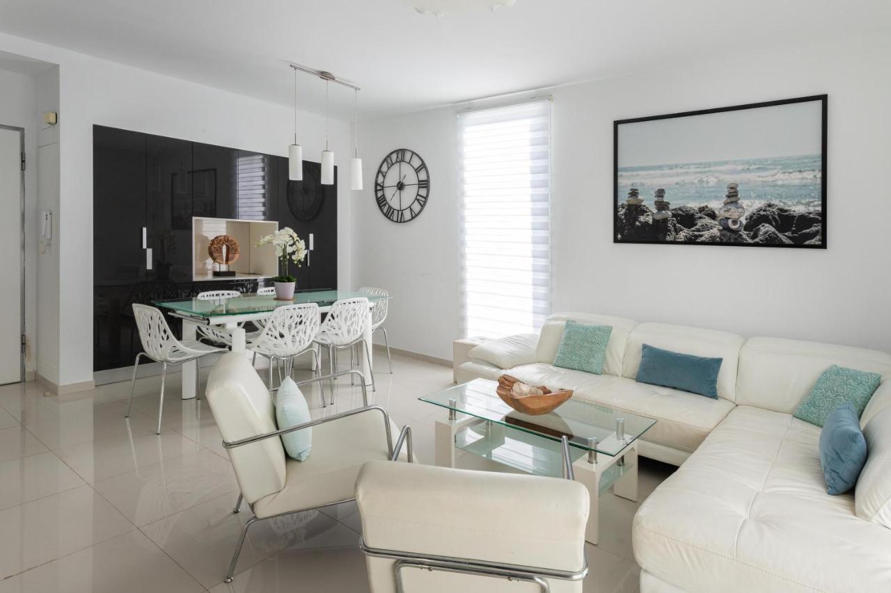 Beautiful Modern Villa Dehesa de Campoamor  Bagian luar foto